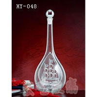 重庆玻璃工艺酒瓶企业~宏艺玻璃制品生产制造内置酒瓶